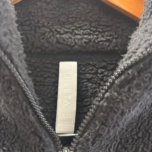 Athleta Black Tugga Sherpa Jacket XXS Fall‎ Winter Hiking Explore Casual